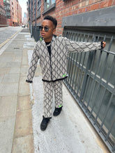 Load image into Gallery viewer, Majestic