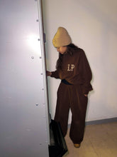 Load image into Gallery viewer, Chocolate pearl lounge
