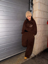 Load image into Gallery viewer, Chocolate pearl lounge
